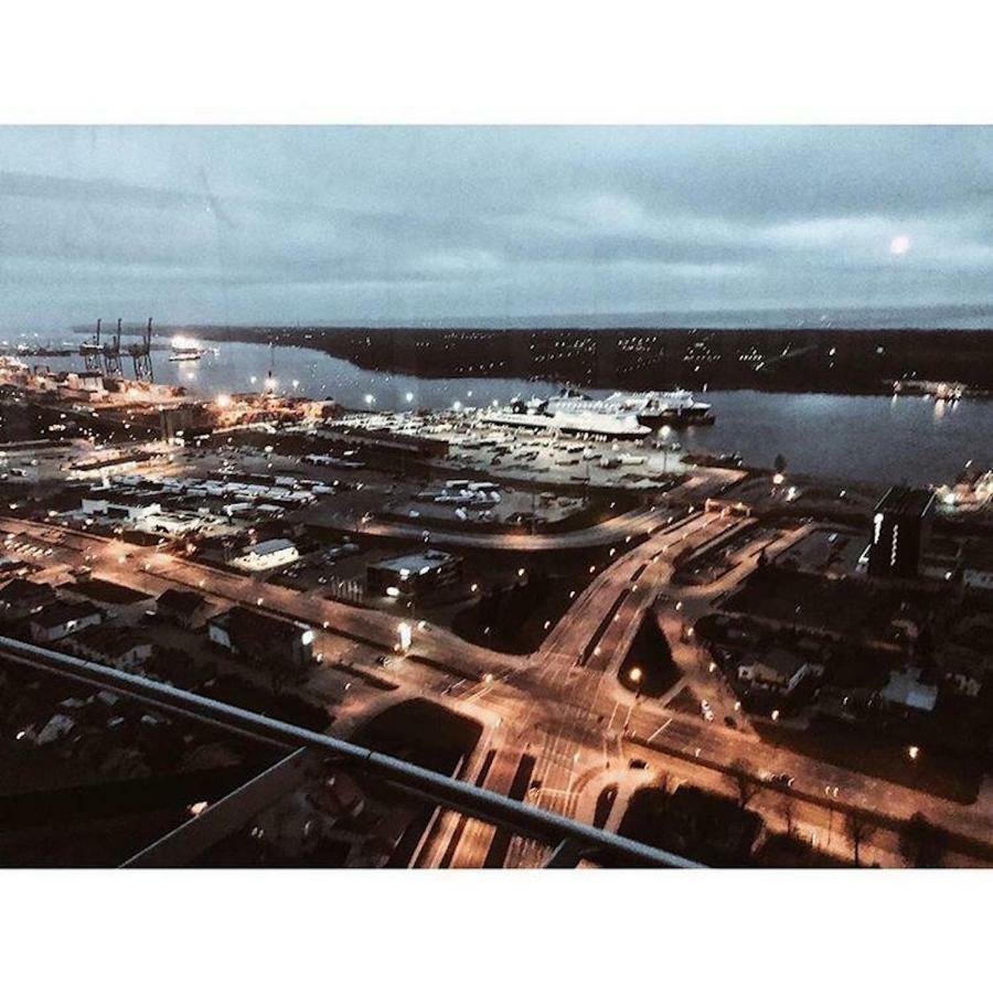 Up 34 Floor Apartments Klaipėda Eksteriør billede